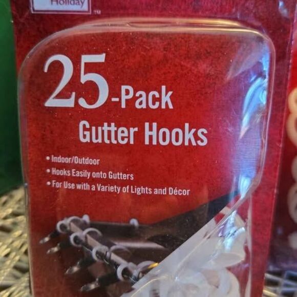 25pk Gutter hooks for C7,C9 Christmas Lights - Picture 2 of 3